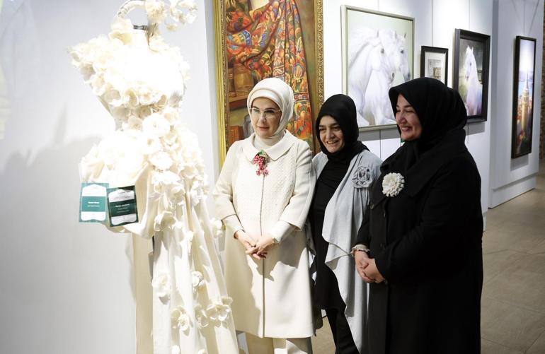 Emine Erdoğan: Sanat, insanı ön yargı ve nefret zincirlerinden kurtarır