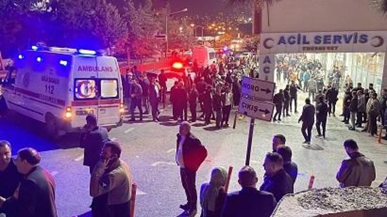 Şanlıurfada 2 otomobil çarpıştı; MYP İl Başkanı öldü, 2si polis 6 yaralı