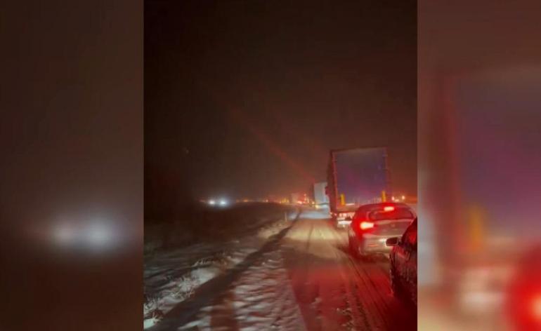 Ankarada mevsimin ilk karı yağdı