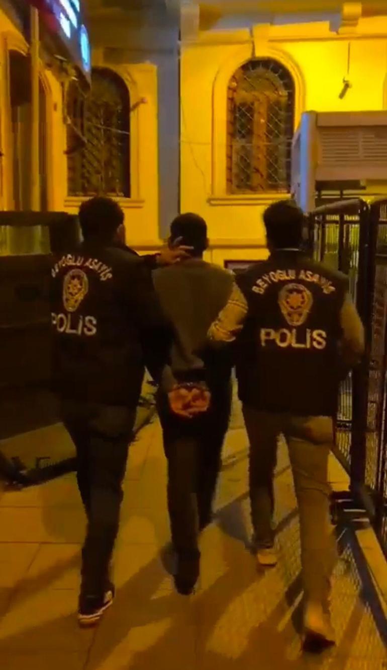 Beyoğlunda İETT otobüsü şoförüne kaldırım taşlı saldırı