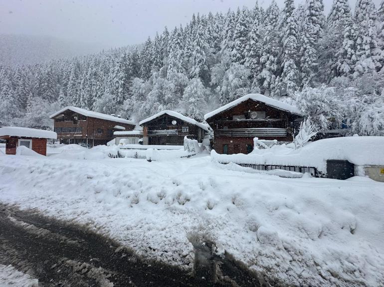 Kar yağışı tüm yurdu etkiledi; yollar kapandı, okullar tatil edildi