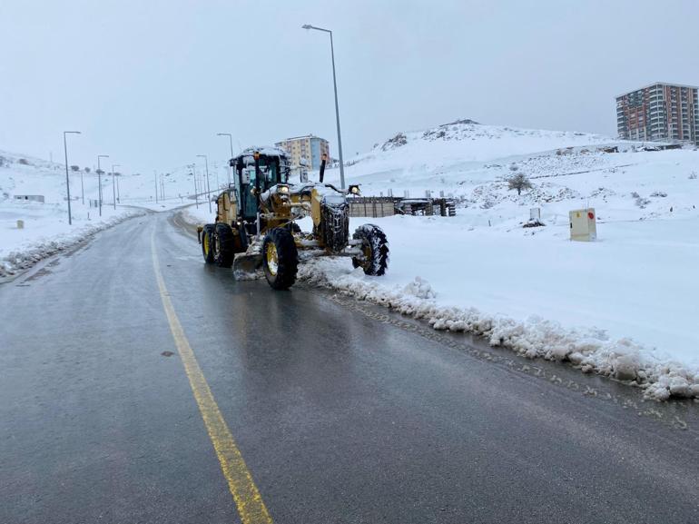 Kar yağışı tüm yurdu etkiledi; yollar kapandı, okullar tatil edildi