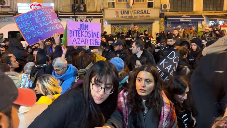 Taksimde izinsiz kadına şiddet yürüyüşüne polis izin vermedi; eylemciler polise gaz sıktı