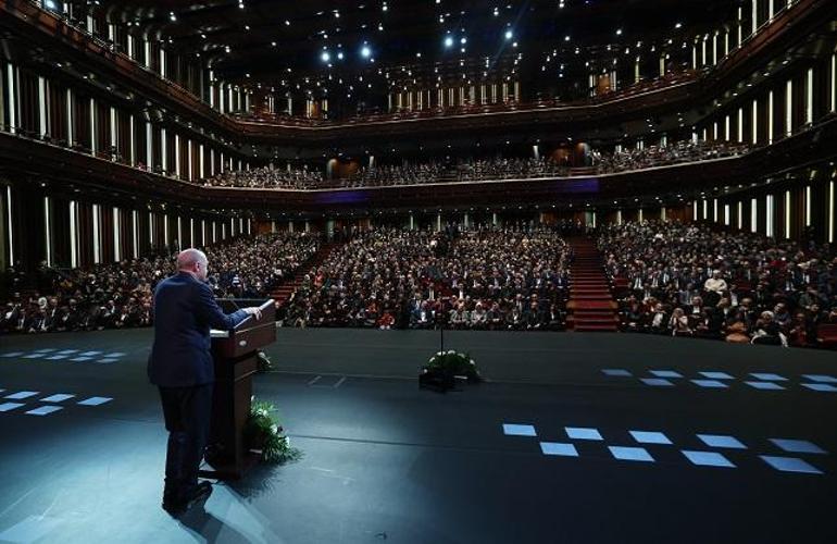 Erdoğan: K-popu çok iyi bilen ama sanat yıldızlarımıza aşina olmayan gençlerimizi gördükçe endişeleniyoruz