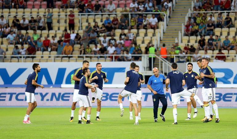 Fenerbahçenin Vardar’dan rövanşını, Gostivar’daki Fenerbahçeliler aldı