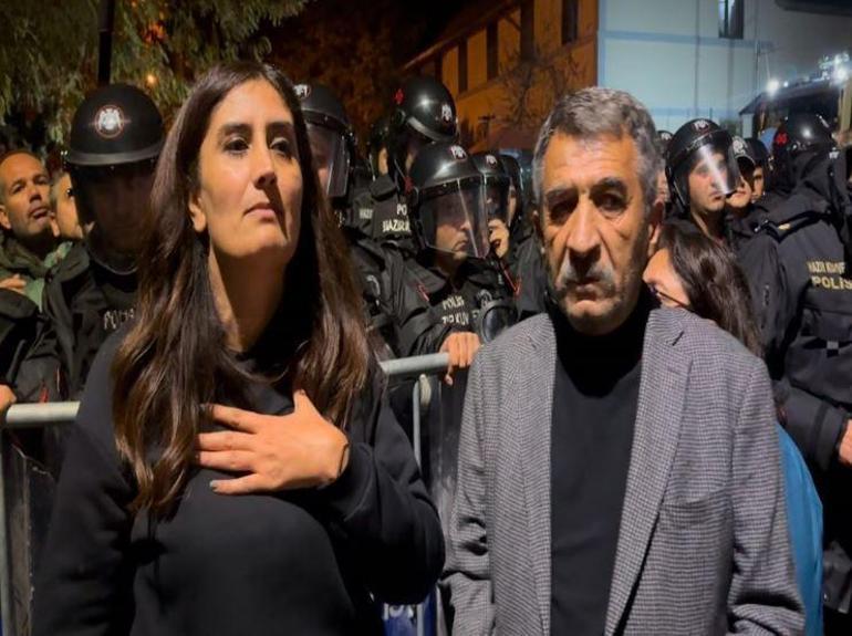 Ev hapsindeki Tunceli Belediyesi Eş Başkanı Orhan, ifade için adliyeye götürüldü