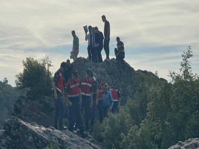 Savcı, eşini kayalıklardan itip, intihar izlenimi veren sanığa ağırlaştırılmış müebbet istedi