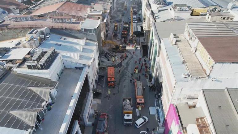 Güngörende yıkılan binada göçük altında kalan işçiyi arama çalışmaları sürüyor