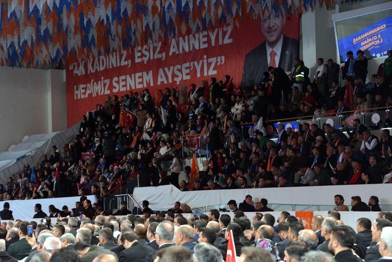 Erdoğan: Ankarada siyasetçilik oynamak yerine gel eser siyaseti nasıl yapılırmış gör