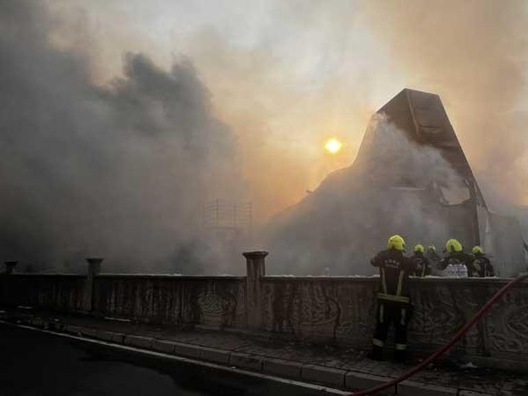 Kayseride mobilya fabrikasında çıkan yangın kontrol altında: 3 ölü