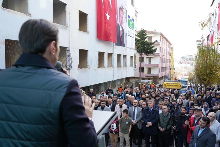 Bahçelievler’deki 6 sitede kentsel dönüşüm için ilk kepçe vuruldu