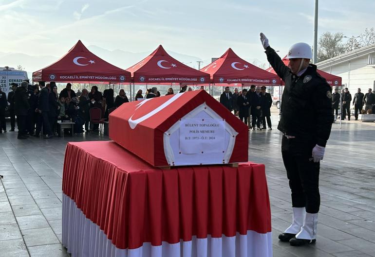 Hayatını kaybeden polis babaya, oğlundan selamlı uğurlama