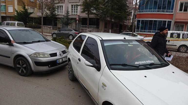 Göğsünden bıçaklanıp, yoldan geçen aile hekiminin müdahale ettiği Ramazan öldü