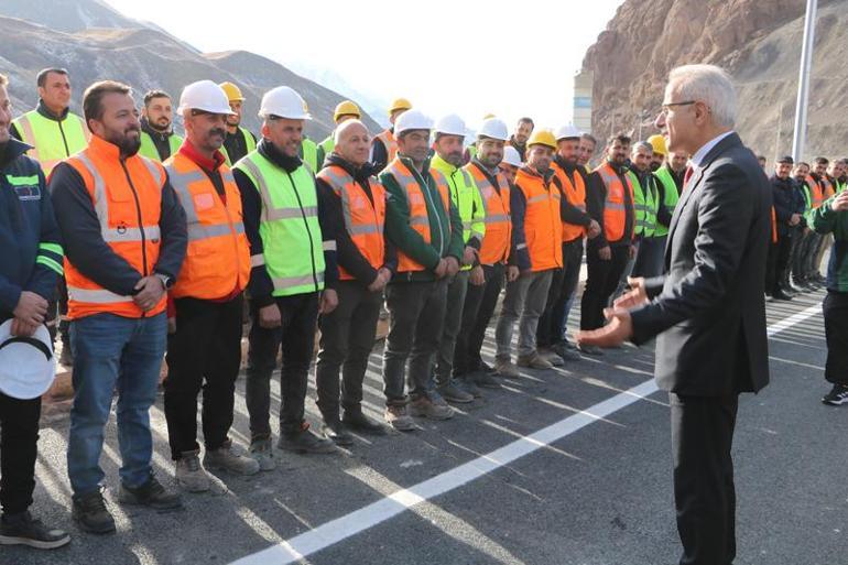 Bakan Uraloğlu: Bütün Karadenizin konuştuğu demir yolu projesini yapmaya başladık