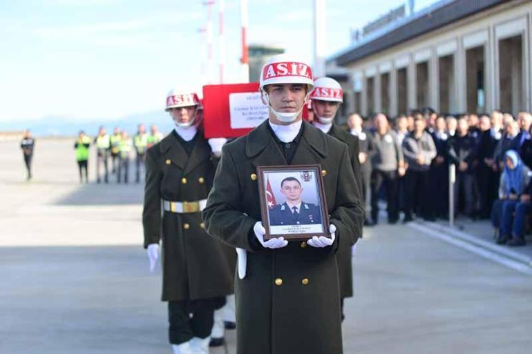 Şehit Teğmen Kalyoncunun cenazesi, Rizede toprağa verildi