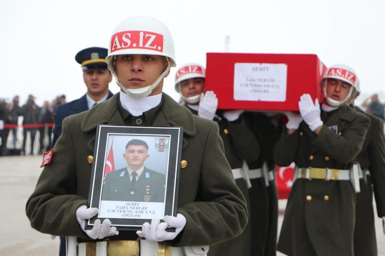 Şehit Nergizin cenazesi Erzurumda; babası Susun, Taha uyuyor diye bağırdı