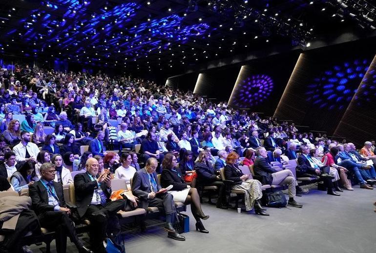 Geleceğin Eğitimi Konferansında, tek diploma için Dünya Üniversitesi kurulsun vurgusu