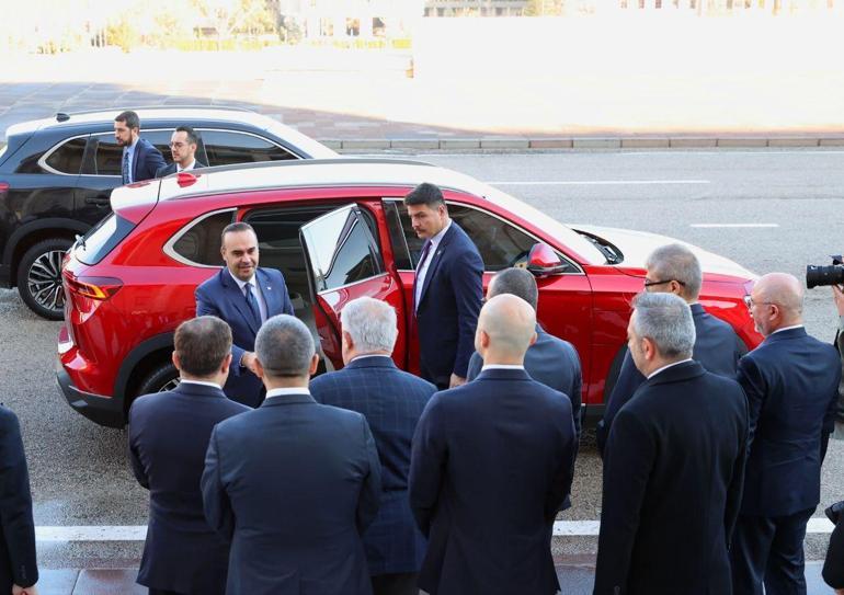 Bakan Kacırdan Veli Ağbabaya videolu Togg yanıtı