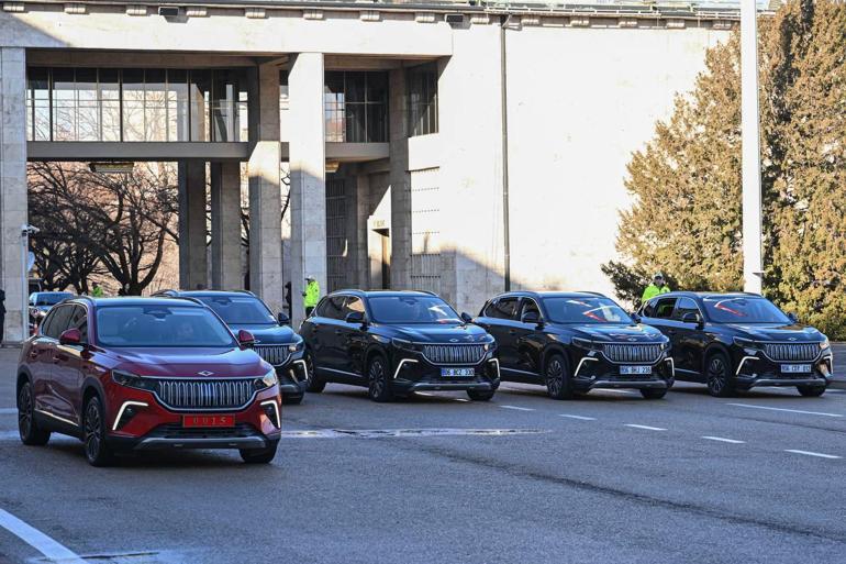 Bakan Kacırdan Veli Ağbabaya videolu Togg yanıtı