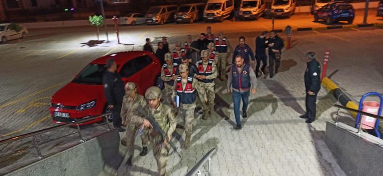 Hatay’da aynı aileden 3ü çocuk 4 kişinin öldüğü zehirlenme olayına ilişkin 3 gözaltı