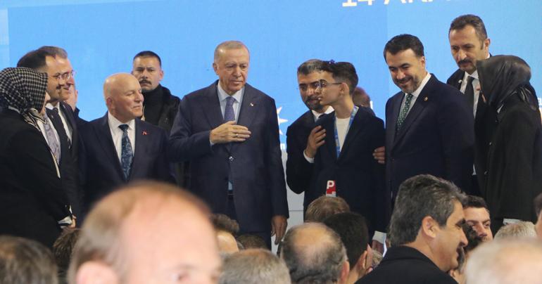 Cumhurbaşkanı Erdoğan: Esed, kuyruğunu kıstırıp, bir gecede Şamdan kaçmak zorunda kaldı