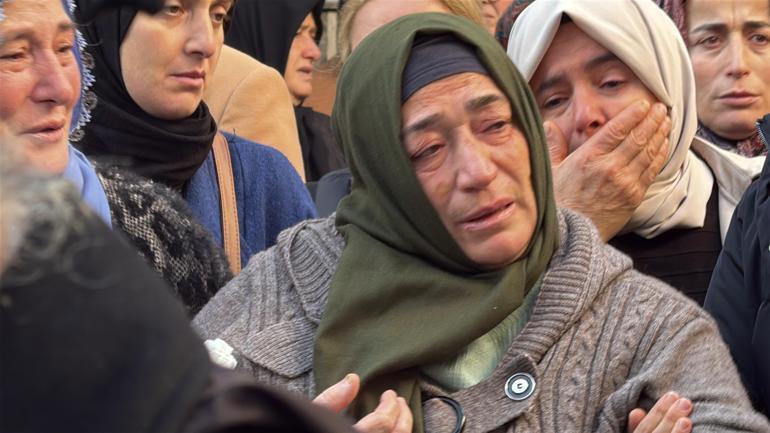 Beşiktaşta İETT otobüsünün çarptığı kadın son yolculuğuna uğurlandı