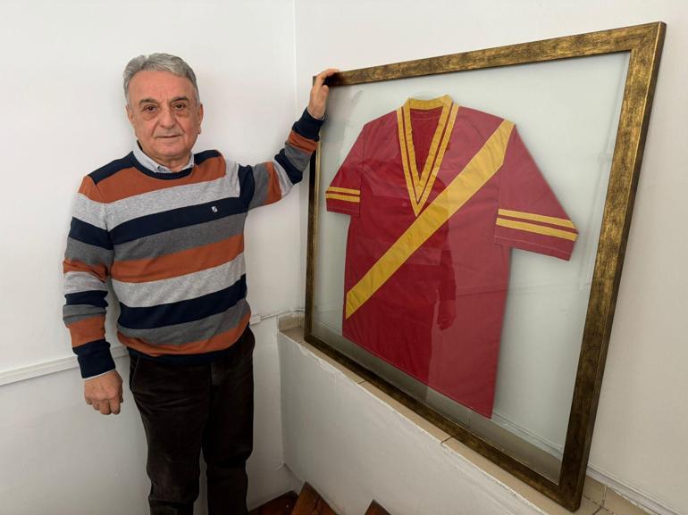 Tarihi Galatasaray formasından sadece 2 tane var, biri müzede diğeri ise fanatik bir taraftarda