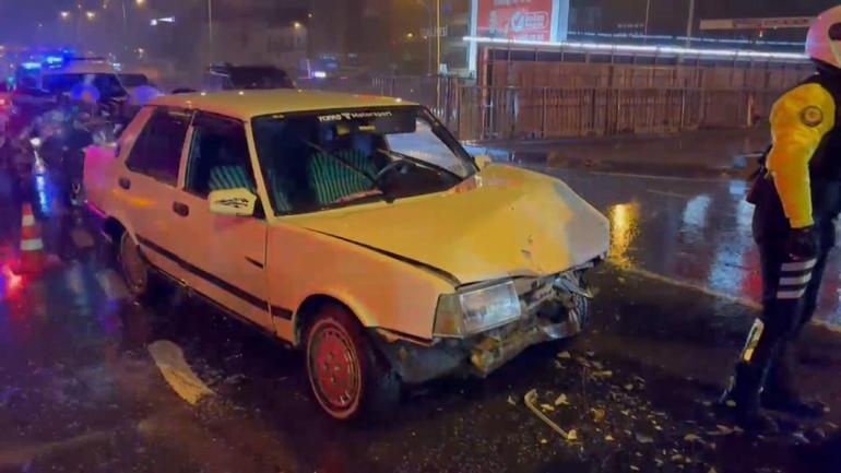 Çekmeköyde polis otosuna çarpan sürücünün yakınları polise saldırdı; 4 polis yaralandı