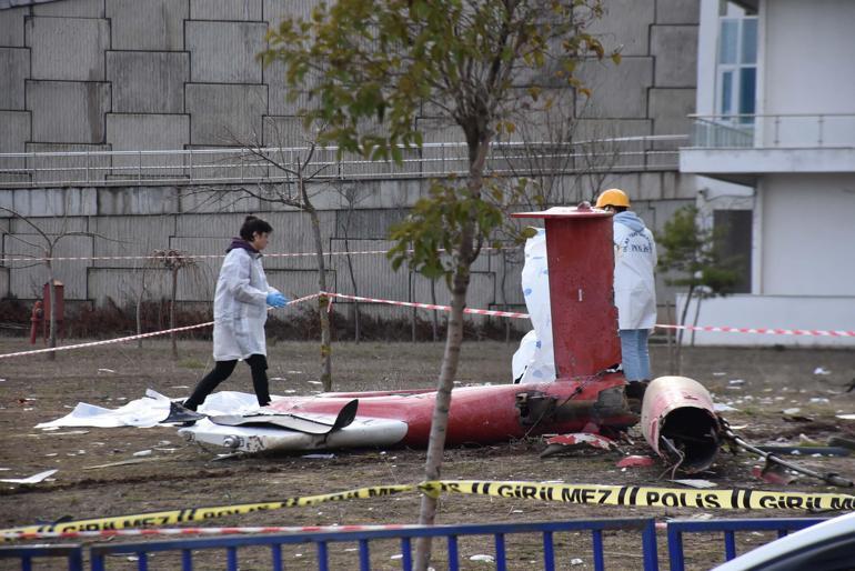 Muğlada hastaneye çarpan ambulans helikopterin enkazı kaldırıldı