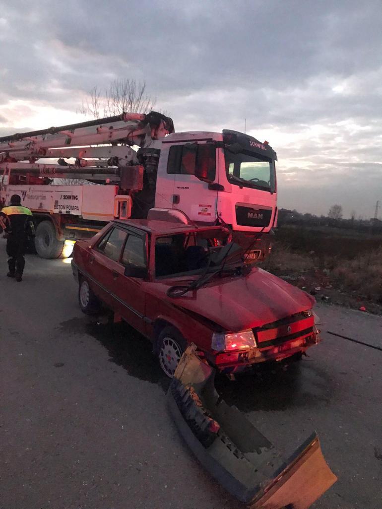 Samsun’da 9 yaşındaki çocuğun kullandığı otomobille kamyon çarpıştı: 3ü ağır 5 yaralı