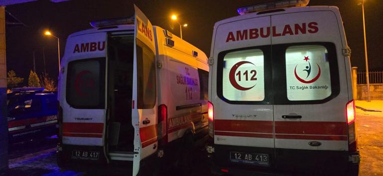 Bingöl’de yolcu otobüsü devrildi; yeni atanan doktor ve eşi öldü, 17 yaralı