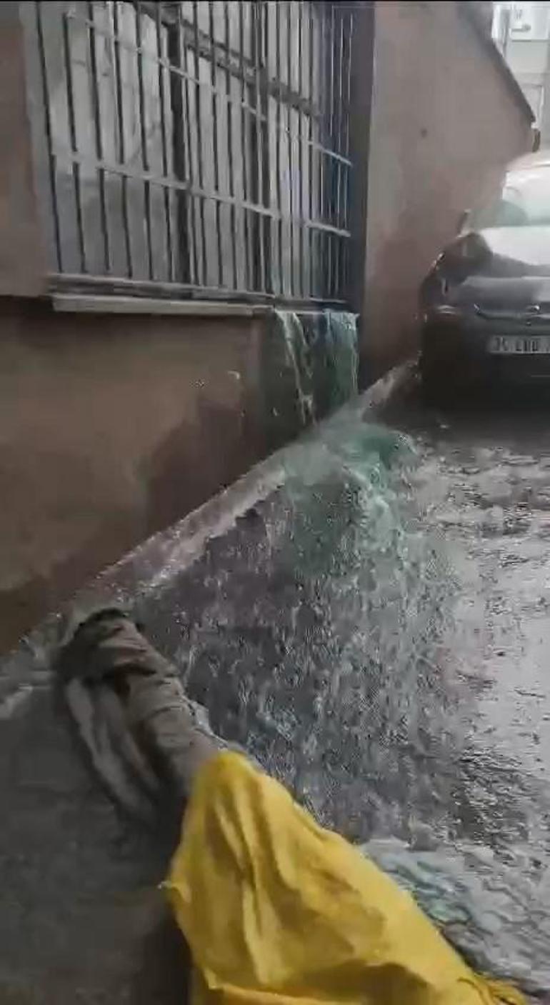 Güngören’de 1 ay önce çöken yol, tekrar çöktü