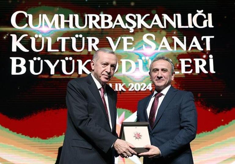 Cumhurbaşkanı Erdoğan: Gelenekli sanatlarımızı muhafaza etmeliyiz