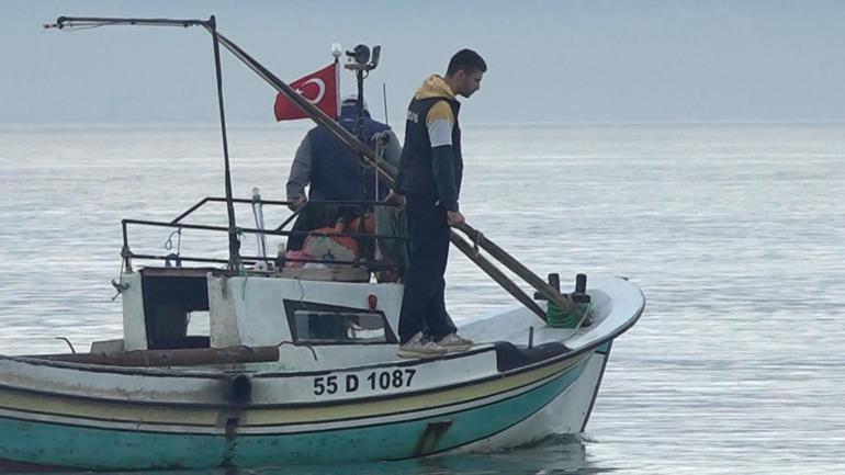 Denizde kaybolan 2 balıkçıdan 1inin cansız bedeni bulundu