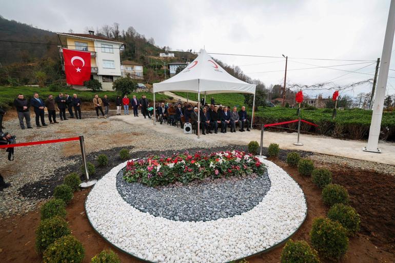 Bakan Bak: Gençler olarak içimizdeki iyilik ateşini yakmalıyız