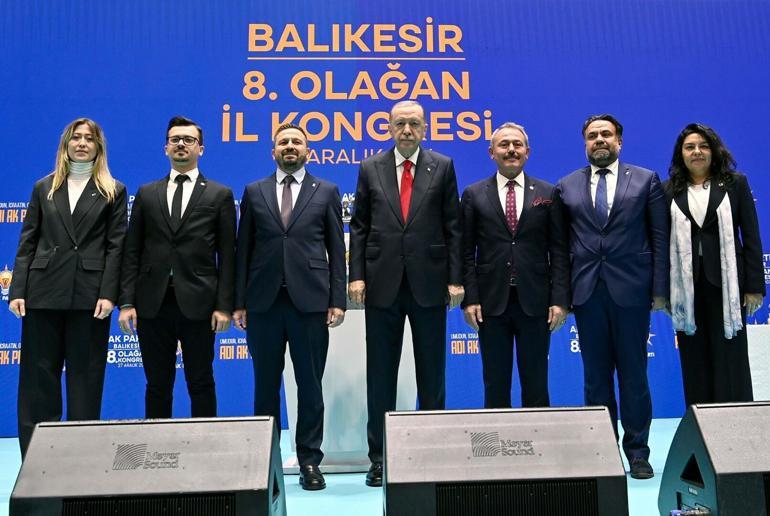 Erdoğan: Bay Kemal hiç kusura bakmasın, sırtına yediği o paslı hançeri biz bile çıkaramayız