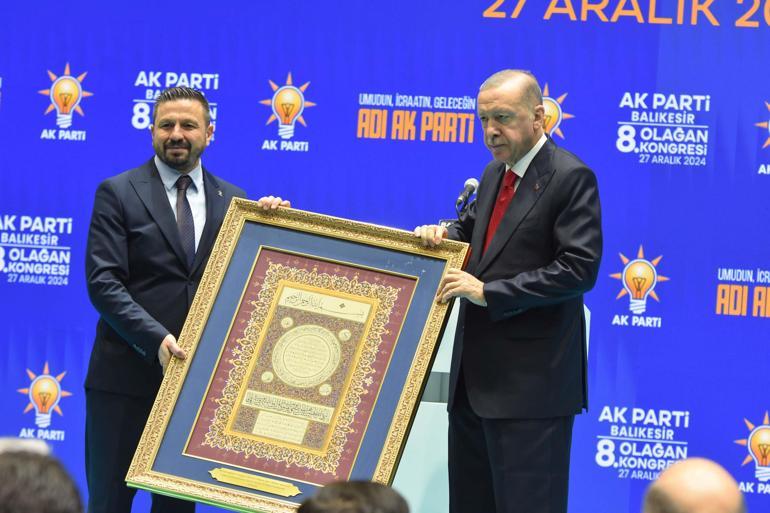 Erdoğan: Bay Kemal hiç kusura bakmasın, sırtına yediği o paslı hançeri biz bile çıkaramayız