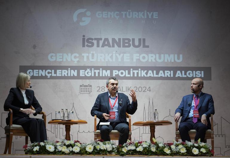 Bakan Tekin: Ezbere bilgiler üzerinden eğitim sistemimizi, öğretmenlerimizi eleştiriyorlar