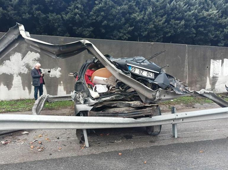 TEM Otoyolu’nda otomobil bariyere çarptı; 1 yaralı