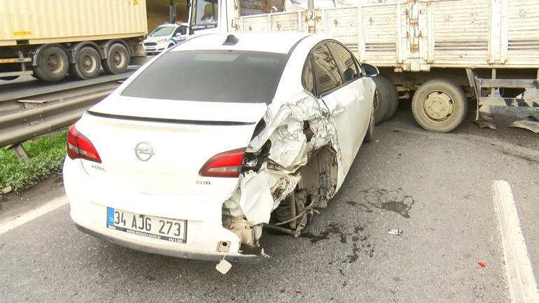 Esenyurtta zincirleme kaza: 4ü çocuk 8 yaralı