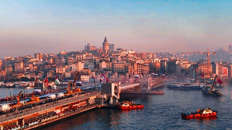 Galata Köprüsündeki Büyük Filistin Yürüyüşü ne binlerce kişi katıldı