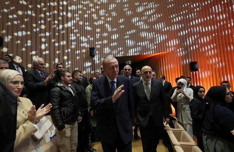 Cumhurbaşkanı Erdoğan: Bugünkü klavye kahramanlarının Büyük Doğu hedefini anlaması zordur