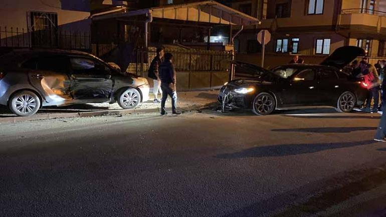 Bursa’da iki otomobil çarpıştı: 3 yaralı