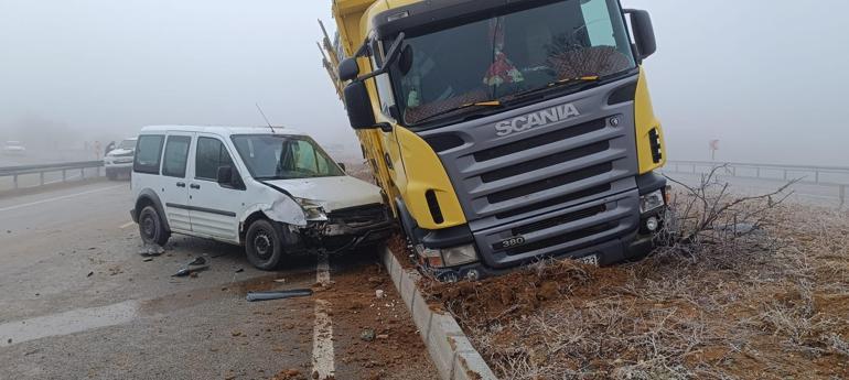 Elazığ’da 7 araç zincirleme kazaya karıştı: 1i ağır, 4 yaralı