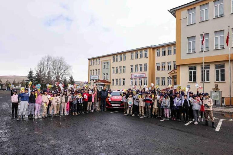 TOSFEDin hedefi; Velinin Karnesi Nasıl projesinde 30 şehre ulaşmak