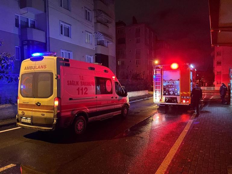 Kocaelide, 5 katlı apartmanın zemin katındaki dairede çıkan yangın söndürüldü