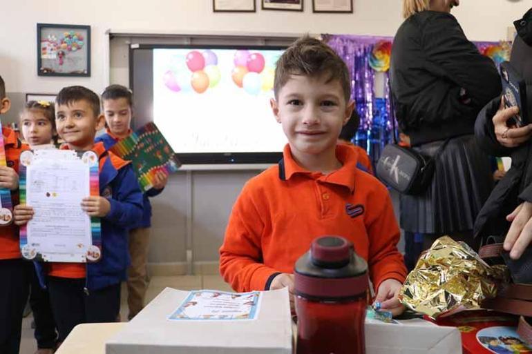 Ankarada öğrencilerin karne heyecanı