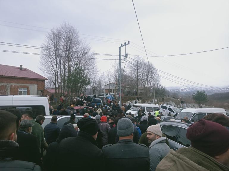 Kazadan 71 gün sonra ölen jandarma uzman çavuş, toprağa verildi