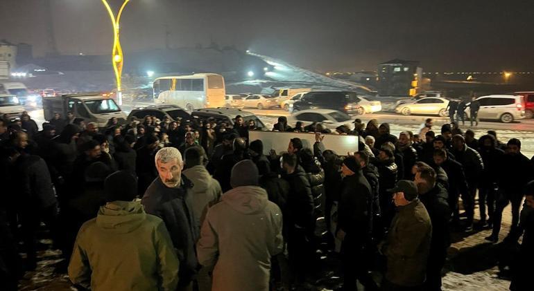 Sokak köpeklerinin saldırdığı Eslem, hayatını kaybetti