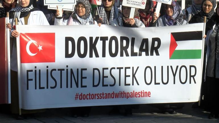 Fatihte sağlık çalışanları Gazze için toplandı